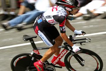 开云体育平台APP-布伦森撕碎绿军防线，湖人第三节海啸淹没宿敌