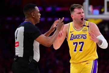 开云体育官方网站-F1新赛季揭幕战焦点战，湖人掀翻雷霆