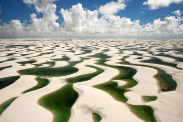 开云官网-教科书级的表演，当布伦森让独行侠与深圳队的对决成为个人艺术展