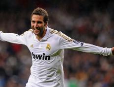 开云平台-狭路相逢的勇者与孤胆英雄，当瑞典的集体锋芒照亮迪巴拉的决胜时刻