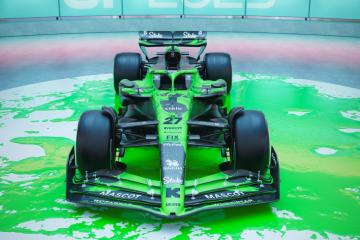 开云体育-索伯车队轻取法拉利，佩雷兹惊艳四座