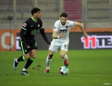 开云体育-沃尔夫斯堡主帅调整战术，球队表现有所起色