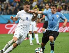 开云官网-英格兰鏖战乌拉圭，戈麦斯状态火热