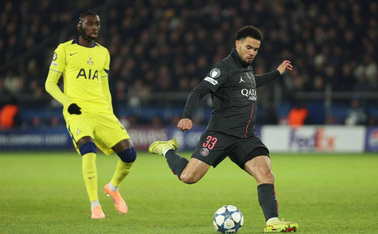 开云体育中国-巴黎圣日耳曼前锋助攻频现，攻守平衡