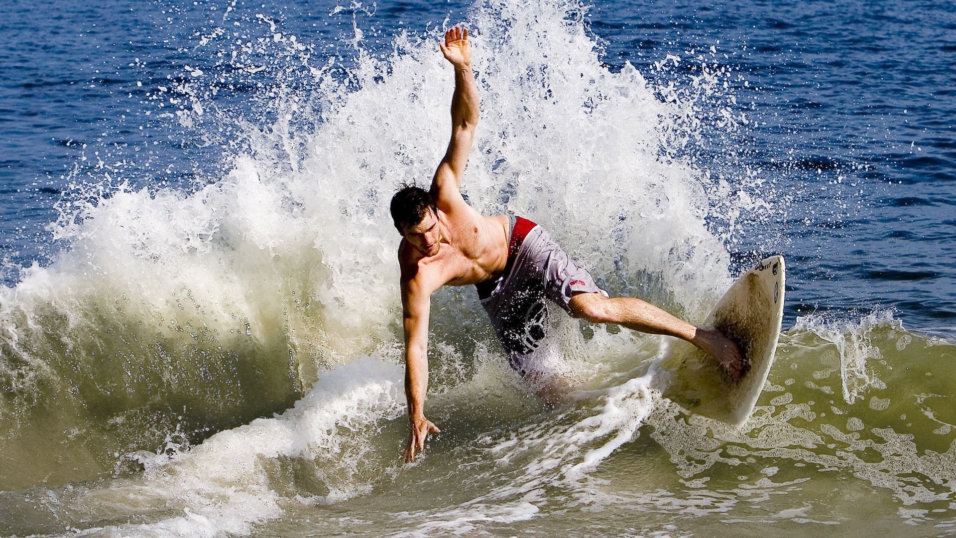 开云体育APP下载-体育奇幻之旅，从CBA到F1，吉林队收割快船与字母哥赛车称王